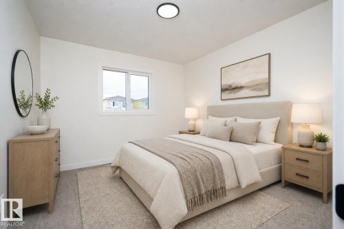 2623 5 Avenue Sw, Edmonton, AB - Indoor Photo Showing Bedroom
