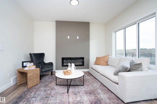 2623 5 Avenue Sw, Edmonton, AB - Indoor Photo Showing Living Room With Fireplace