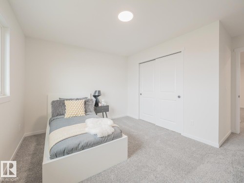 17735 7 Street Ne, Edmonton, AB - Indoor
