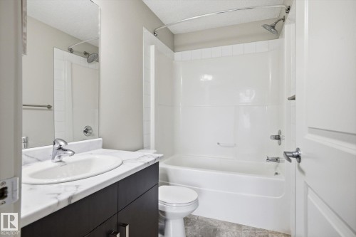 #424 5515 7 Av Sw, Edmonton, AB - Indoor Photo Showing Bathroom
