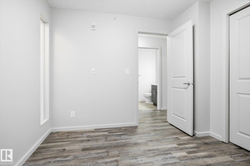 #424 5515 7 Av Sw, Edmonton, AB - Indoor Photo Showing Other Room