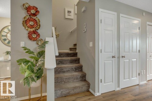 723 Secord Boulevard Nw, Edmonton, AB - Indoor Photo Showing Other Room