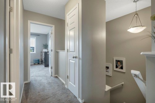 723 Secord Boulevard Nw, Edmonton, AB - Indoor Photo Showing Other Room