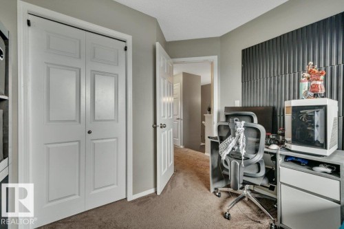 723 Secord Boulevard Nw, Edmonton, AB - Indoor Photo Showing Office