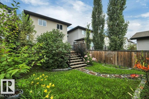 723 Secord Boulevard Nw, Edmonton, AB - Outdoor