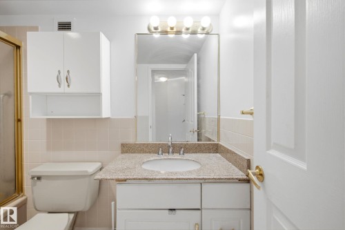 #1413 13910 Stony Plain Rd Nw, Edmonton, AB - Indoor Photo Showing Bathroom