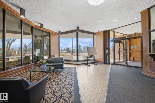#1413 13910 Stony Plain Rd Nw, Edmonton, AB - Indoor Photo Showing Other Room
