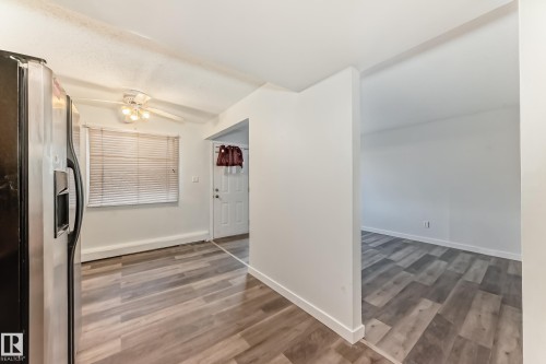 #18B 18305 89 Av Nw, Edmonton, AB - Indoor Photo Showing Other Room