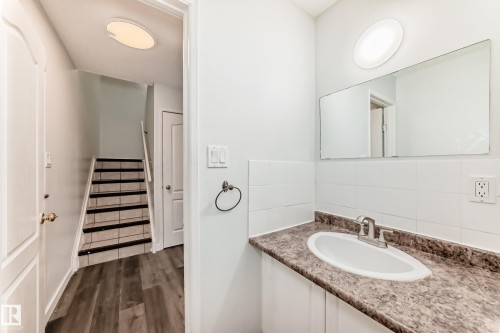 #18B 18305 89 Av Nw, Edmonton, AB - Indoor Photo Showing Bathroom