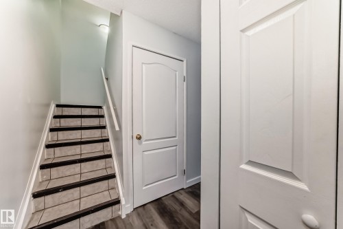 #18B 18305 89 Av Nw, Edmonton, AB - Indoor Photo Showing Other Room