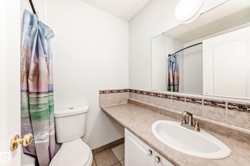 #18B 18305 89 Av Nw, Edmonton, AB - Indoor Photo Showing Bathroom