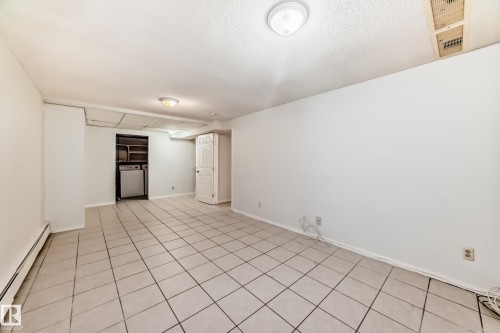 #18B 18305 89 Av Nw, Edmonton, AB - Indoor Photo Showing Other Room