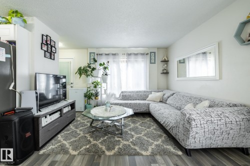 8644 173 Avenue Nw, Edmonton, AB 
