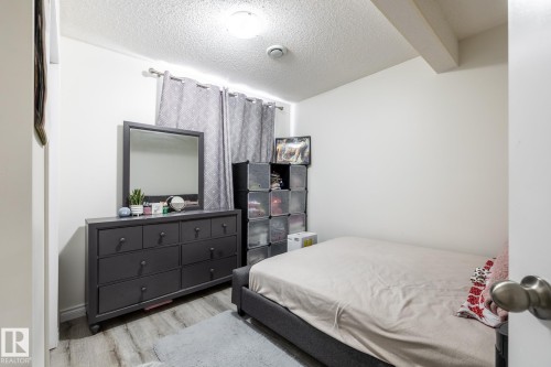 8644 173 Avenue Nw, Edmonton, AB 