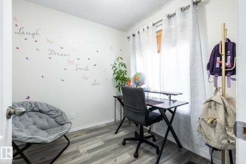 8644 173 Avenue Nw, Edmonton, AB 