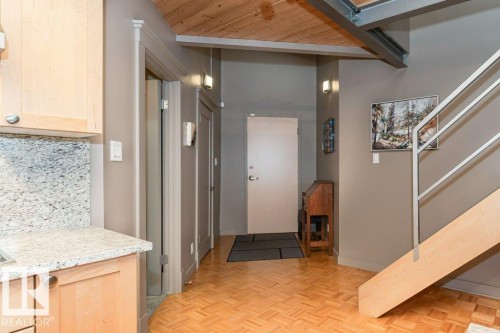 #203 10009 102 Av Nw, Edmonton, AB - Indoor Photo Showing Other Room
