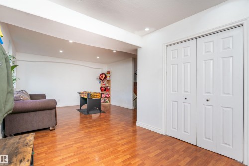 11918 42 Street Nw, Edmonton, AB - Indoor