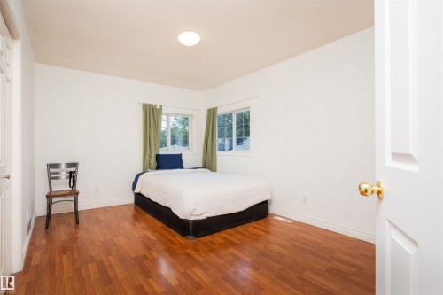 11918 42 Street Nw, Edmonton, AB - Indoor Photo Showing Bedroom