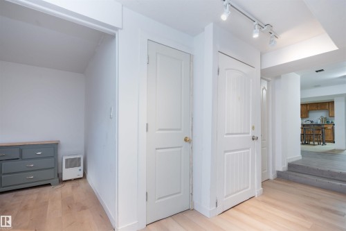 11918 42 Street Nw, Edmonton, AB - Indoor Photo Showing Other Room