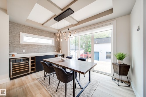 9625 101 Street Nw, Edmonton, AB - Indoor