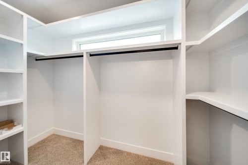 9625 101 Street Nw, Edmonton, AB - Indoor With Storage