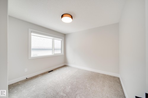 9625 101 Street Nw, Edmonton, AB - Indoor Photo Showing Other Room
