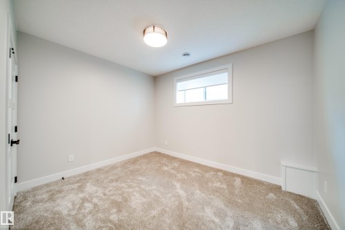 9625 101 Street Nw, Edmonton, AB - Indoor Photo Showing Other Room