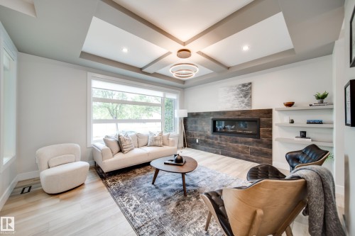 9625 101 Street Nw, Edmonton, AB - Indoor Photo Showing Living Room With Fireplace