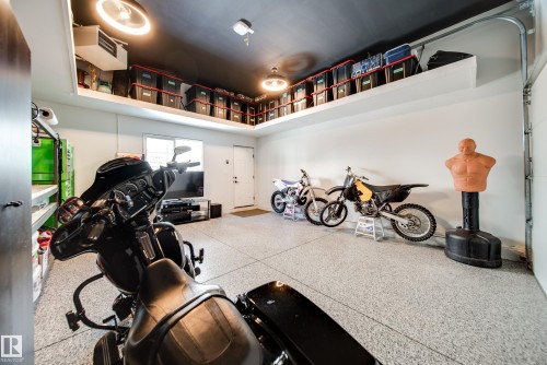 9625 101 Street Nw, Edmonton, AB - Indoor