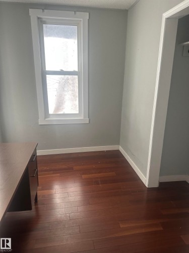 Main floor - 11618 89 Street Nw, Edmonton, AB - Indoor Photo Showing Other Room