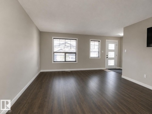 2251 Casey Crescent Sw, Edmonton, AB - Indoor Photo Showing Other Room