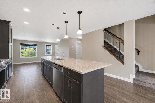 2251 Casey Crescent Sw, Edmonton, AB - Indoor Photo Showing Kitchen With Upgraded Kitchen