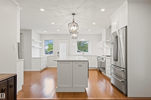10626 125 Street Nw, Edmonton, AB - Indoor Photo Showing Kitchen With Upgraded Kitchen
