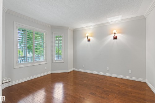 10626 125 Street Nw, Edmonton, AB - Indoor Photo Showing Other Room