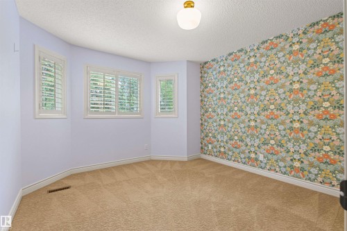 10626 125 Street Nw, Edmonton, AB - Indoor Photo Showing Other Room