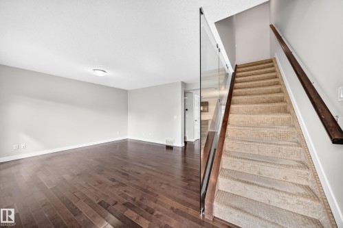 #73 9535 217 St Nw, Edmonton, AB - Indoor Photo Showing Other Room