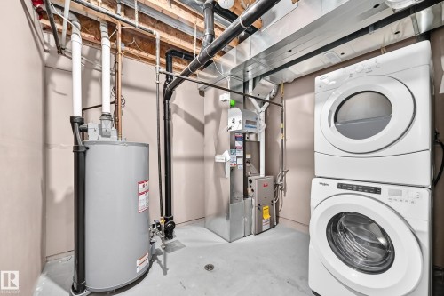 #73 9535 217 St Nw, Edmonton, AB - Indoor Photo Showing Laundry Room