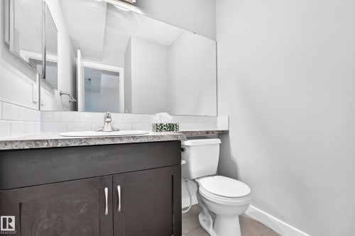 #73 9535 217 St Nw, Edmonton, AB - Indoor Photo Showing Bathroom