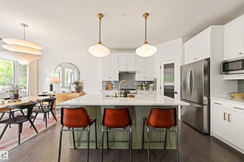 3722 Kidd Crescent Sw, Edmonton, AB - Indoor Photo Showing Kitchen With Stainless Steel Kitchen With Upgraded Kitchen