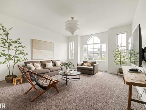3722 Kidd Crescent Sw, Edmonton, AB - Indoor Photo Showing Living Room