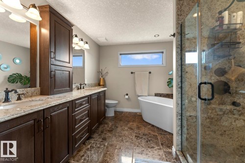 2303 2 Avenue, Cold Lake, AB - Indoor Photo Showing Bathroom
