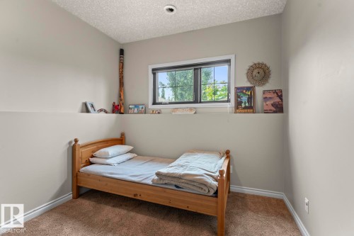 2303 2 Avenue, Cold Lake, AB - Indoor Photo Showing Bedroom