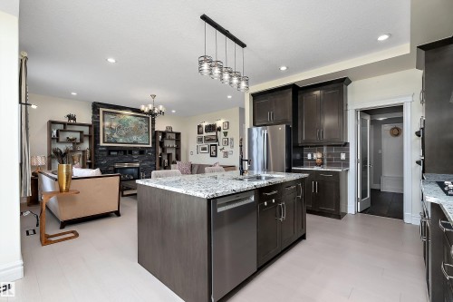 164 Durrand Bend, Fort Saskatchewan, AB - Indoor Photo Showing Kitchen With Upgraded Kitchen