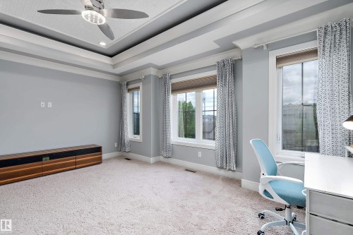 164 Durrand Bend, Fort Saskatchewan, AB - Indoor Photo Showing Office