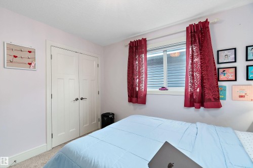 164 Durrand Bend, Fort Saskatchewan, AB - Indoor Photo Showing Bedroom