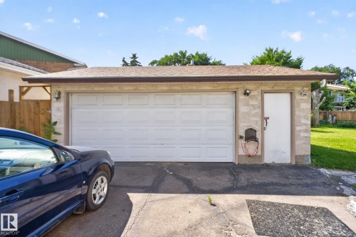 13050 32A Street Nw, Edmonton, AB - Outdoor