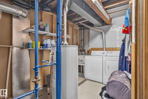 13050 32A Street Nw, Edmonton, AB - Indoor Photo Showing Laundry Room
