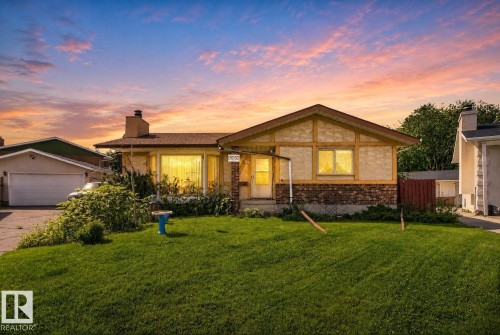 13050 32A Street Nw, Edmonton, AB - Outdoor