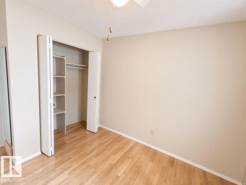 1552 54 Street Nw, Edmonton, AB - Indoor Photo Showing Other Room