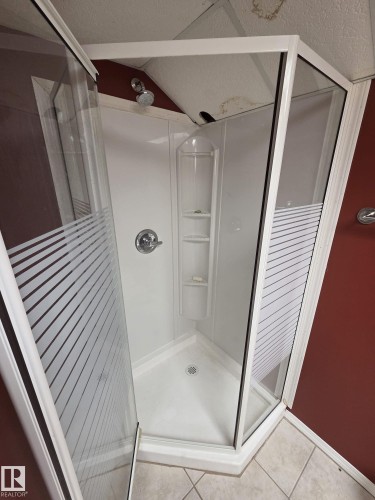 1552 54 Street Nw, Edmonton, AB - Indoor Photo Showing Bathroom